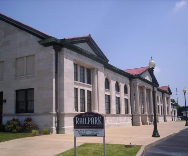 Bowling Green: Historic RailPark & Train Museum Entry & Tour – Bowling Green, Kentucky