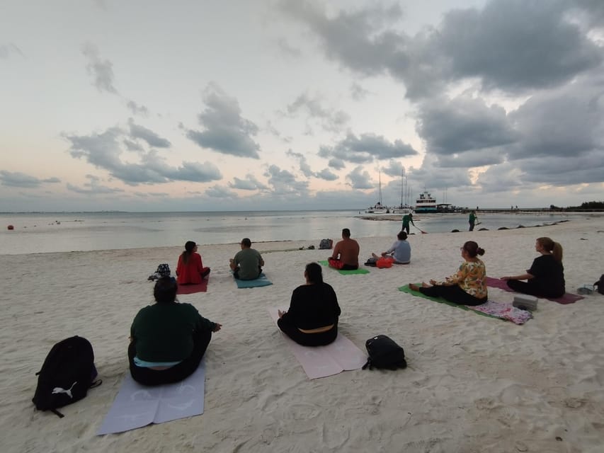 Cancún: Beach Yoga Class with Guided Meditation – Cancún, Mexico