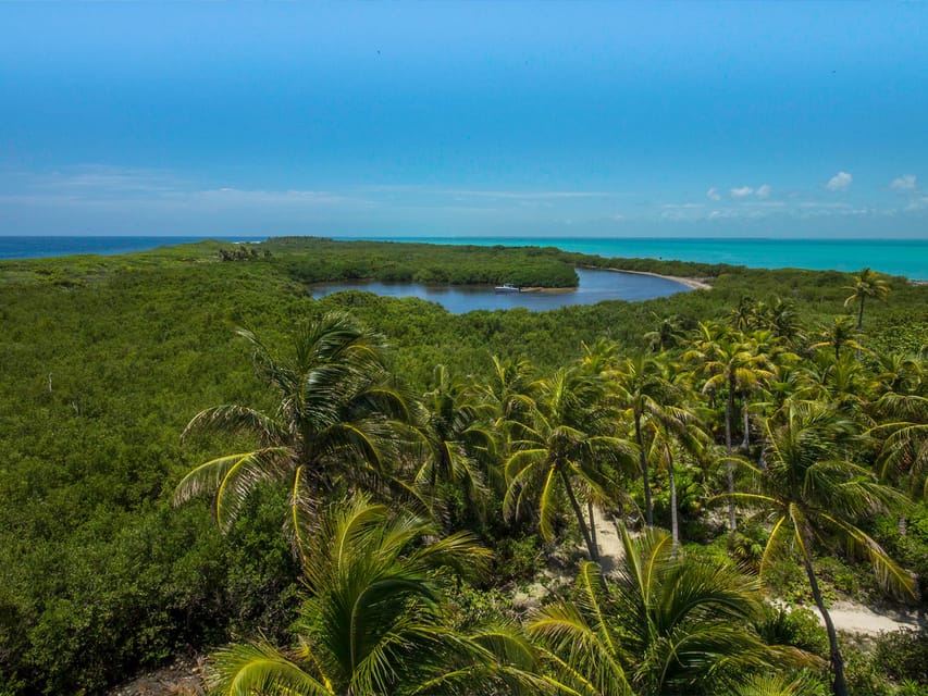 Cancún: Contoy and Isla Mujeres Boat Tour with Snorkelling – Contoy Island, Mexico