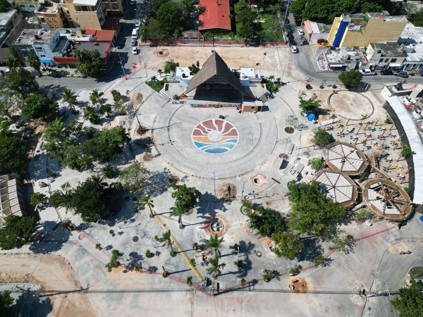 Cancun Downtown Evening Walking Tour – Cancún, Mexico