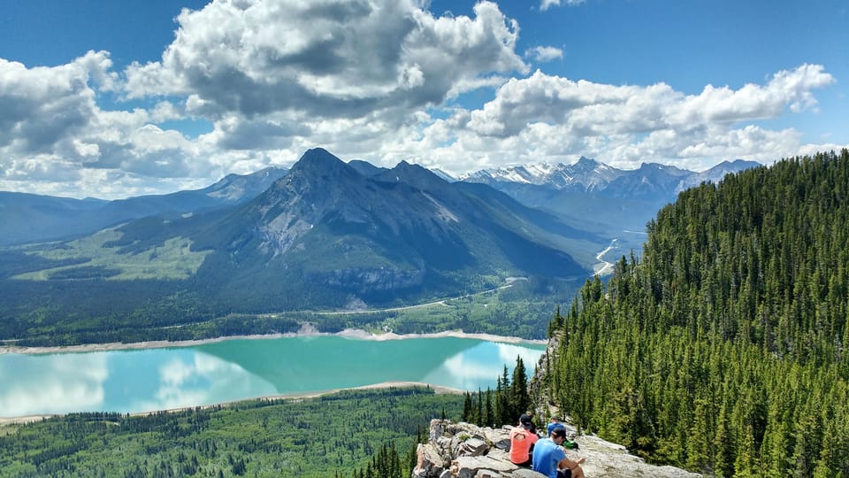 Canmore: Bow River: VIP Experience Float Tour – Bow River, Canada