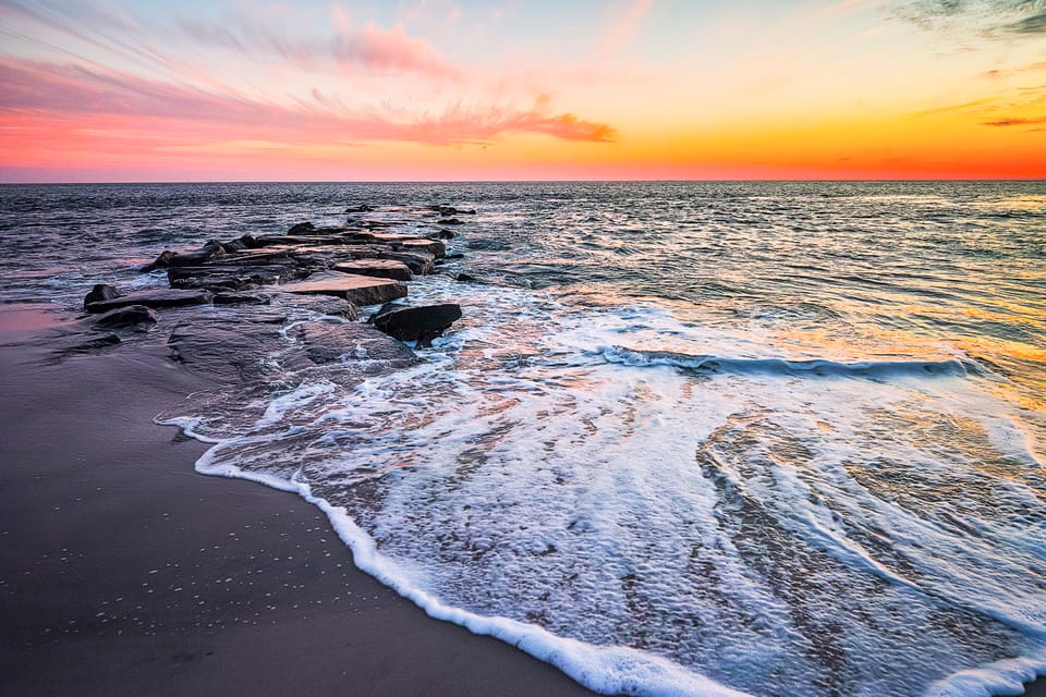 Cape May: Sunset Dinner Cruise on the Spirit of Cape May – Cape May Harbor, New Jersey