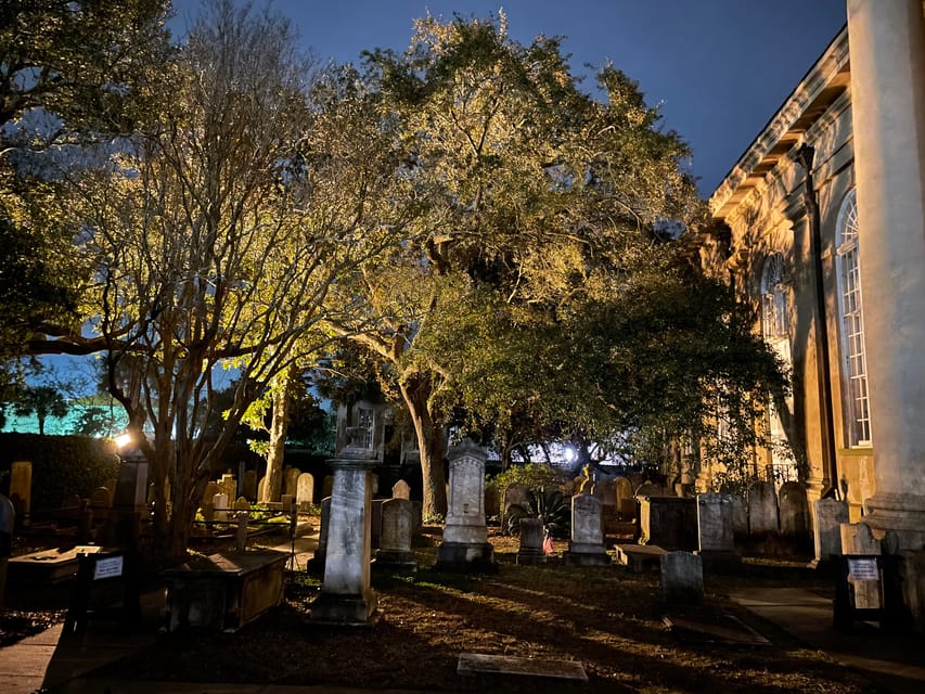 Charleston: Haunted History Tour – Learn to see a Ghost – Charleston, South Carolina