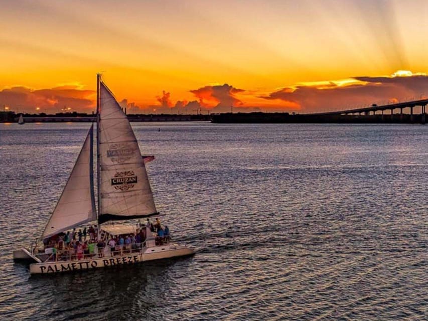 Charleston: Iconic Sunset Sail on Luxury Catamaran with Bar – Charleston, South Carolina