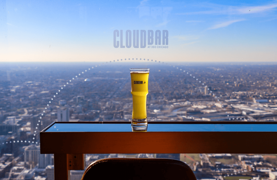 Chicago: 360 Chicago Observation Deck Sip and View Ticket – Chicago, Illinois