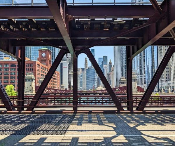 Chicago: Architecture and Engineering Marvels Walking Tour – Chicago, Illinois