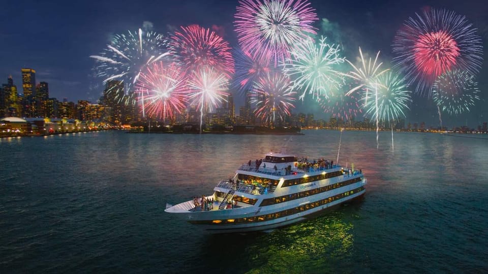 Chicago: Fireworks Buffet Dinner Cruise on Lake Michigan – Chicago, Illinois