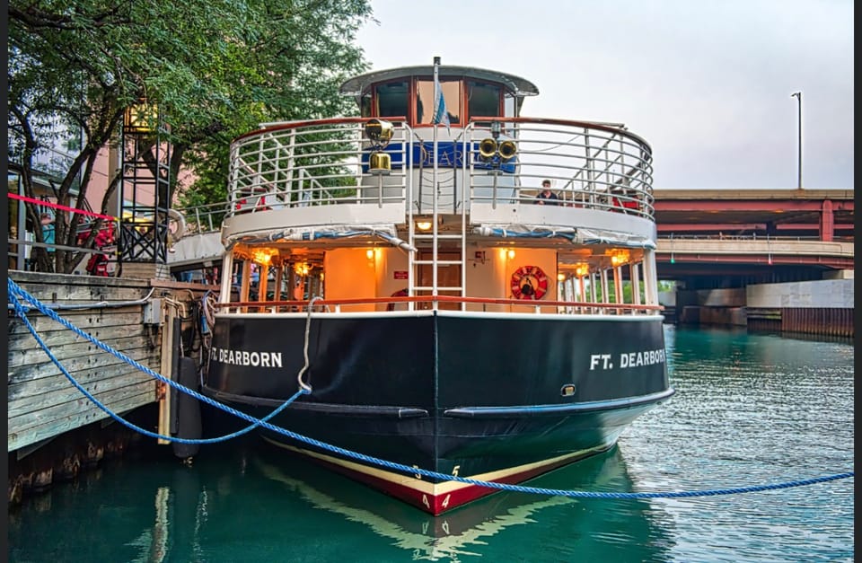 Chicago River: 1.5-Hour Guided Architecture Riverboat Tour – Chicago, Illinois