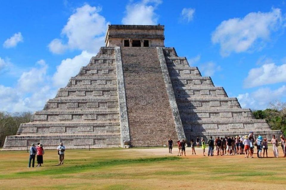 Chichen Itza Classic& Valladolid only from Tulum – Piste, Mexico, Mexico