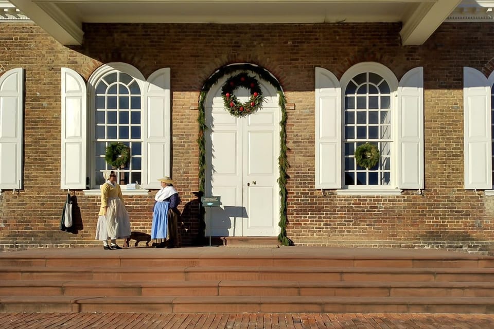 Colonial Williamsburg: Christmas Walking Tour – Williamsburg, Virginia