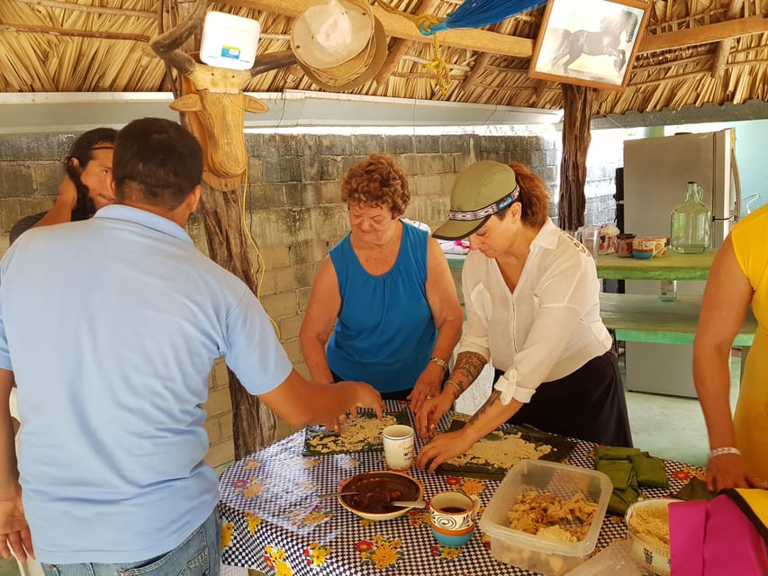 Cooking classes in Puerto Escondido (Learn how to cook Mole de Oaxaca). – Puerto Escondido, Mexico