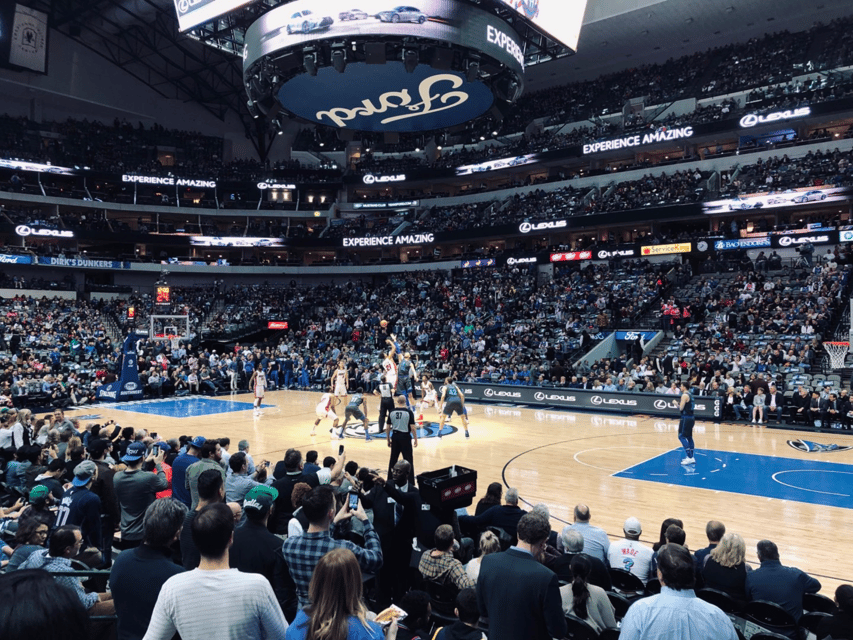 Dallas: Dallas Mavericks Basketball Game Ticket – Dallas, Texas