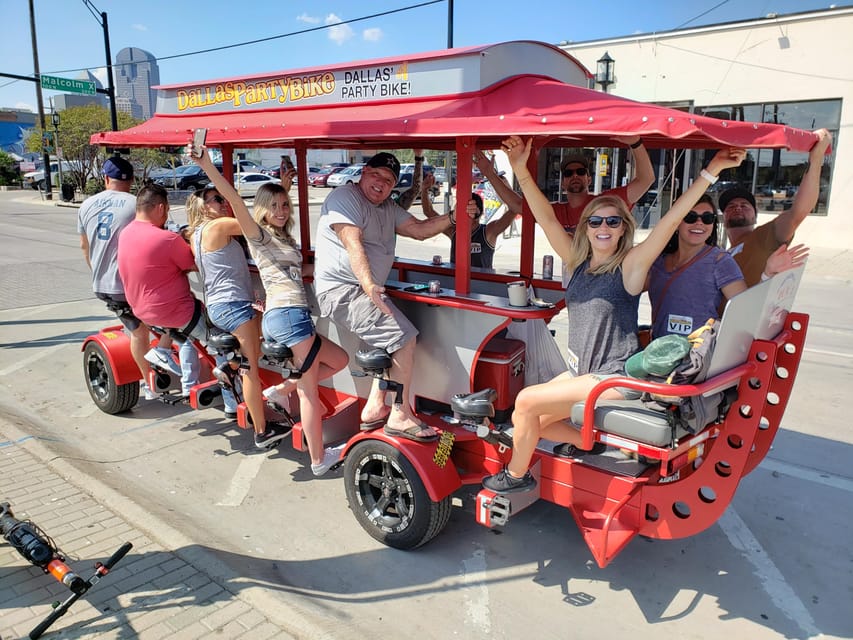 Dallas Party Bike Pub Crawl in Deep Ellum – Dallas, Texas