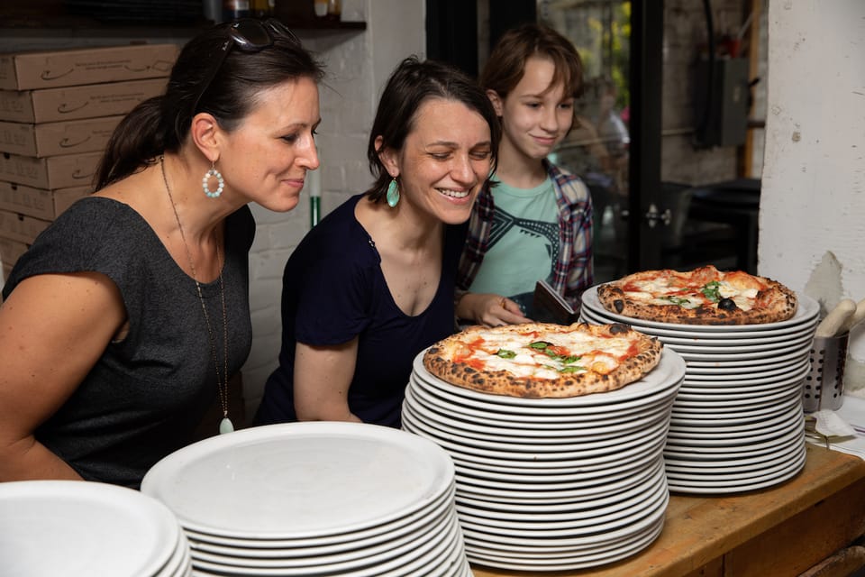 Downtown Brooklyn Pizza Walking Tour – New York City, New York