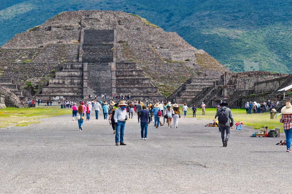 EXCLUSIVE TEOTIHUACÁN TOUR – small groups – San Juan Teotihuacán, Mexico