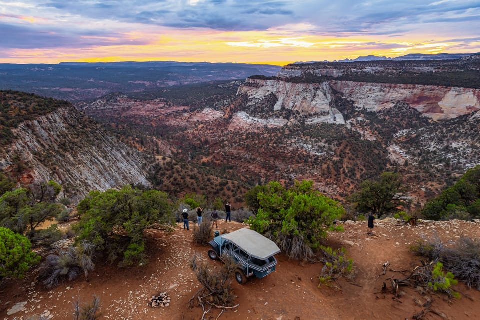 East Zion: Cliffs Sunset and Backcountry Off-Road Jeep Tour – Zion National Park, Utah