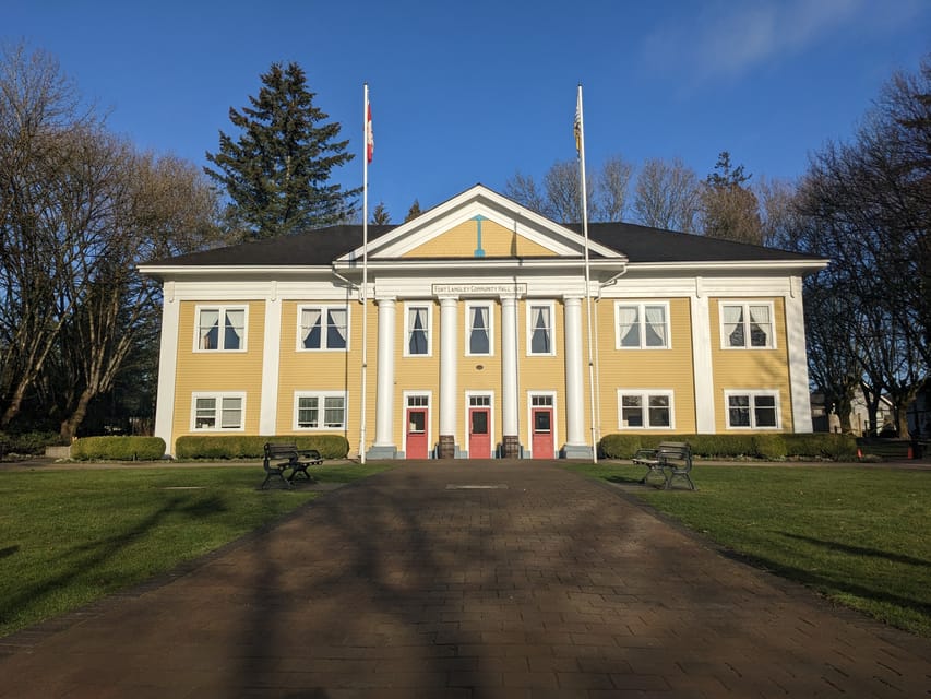 Fort Langley Walking Tour – Fort Langley, Canada