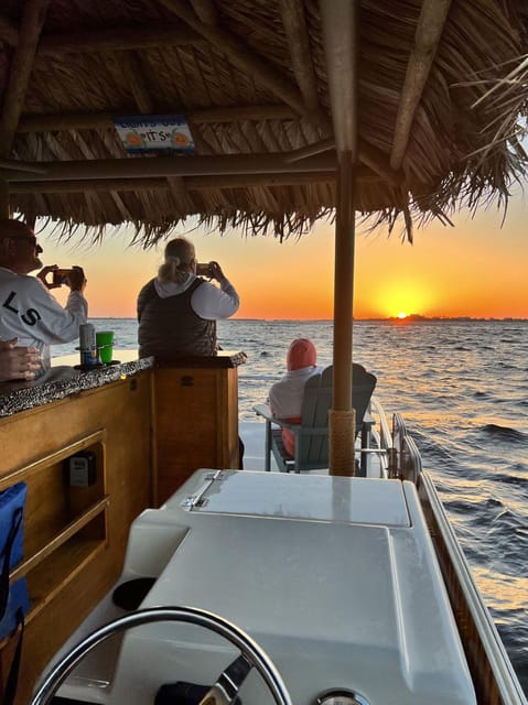 Fort Myers: Tiki Boat Cruise – Caloosahatchee River, Florida