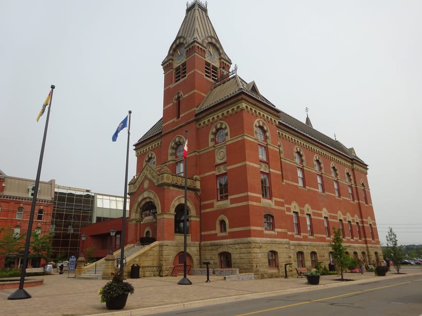 Fredericton self-guided walking tour & scavenger hunt – Fredericton, Canada