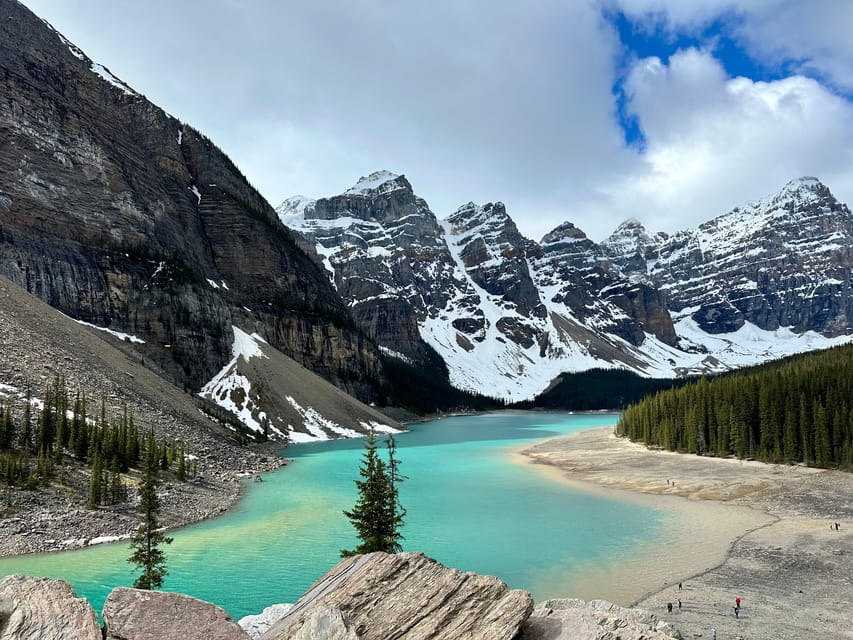 From Banff: Sunrise at Moraine Lake and Lake Louise – Lake Louise, Alberta, Canada