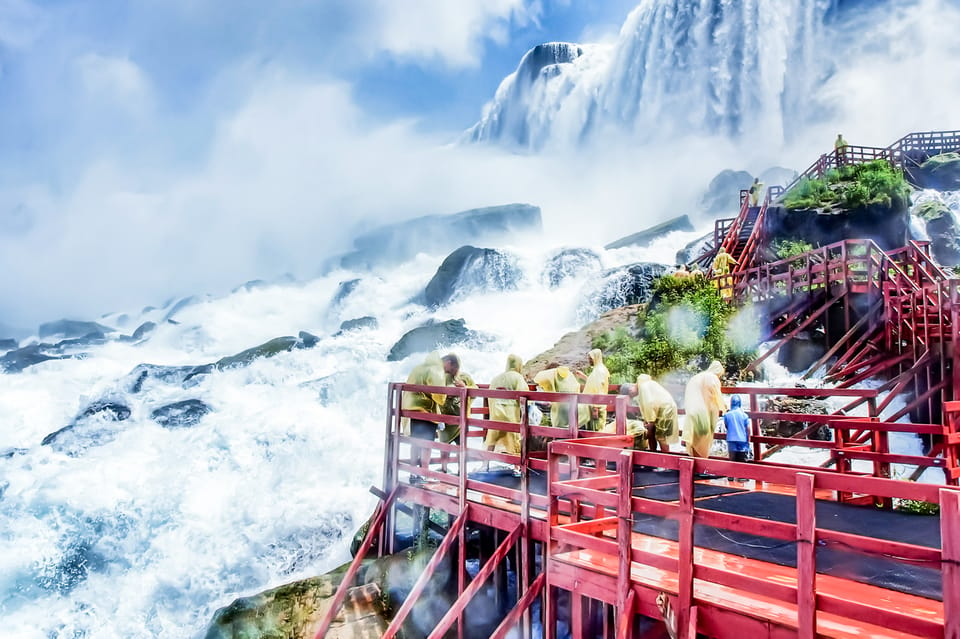 From NYC: 1-Day Niagara Falls Tour – Niagara Falls, New York