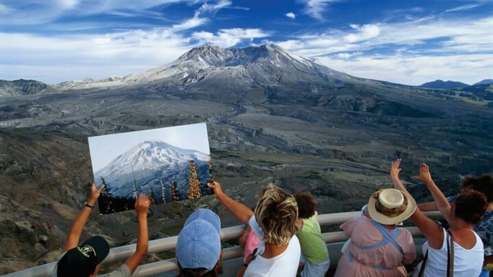 From Portland: Explore Mt Saint Helen in a small group – Castle Rock, Washington