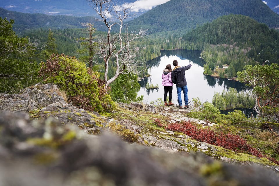 From Sechelt or Langdale: Sunshine Coast Tour and Hike – Strait of Georgia, British Columbia, Canada