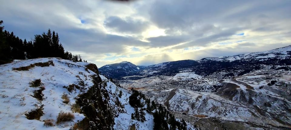 Gardiner: Yellowstone National Park Half Day Guided Hike – Gardiner, Montana