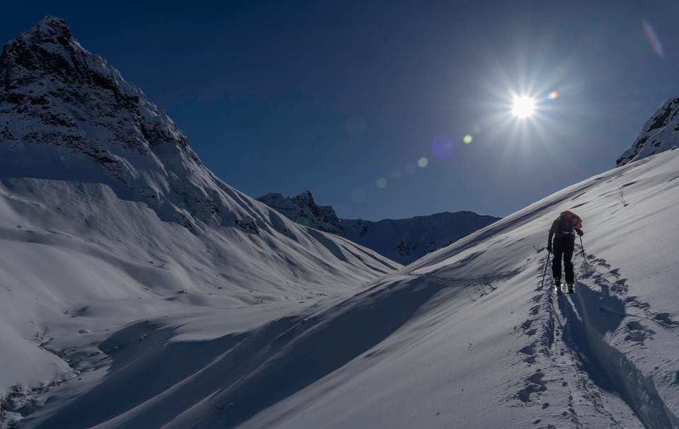 Girdwood: Backcountry Skiing Tour with Experienced Guide – Alaska, Alaska