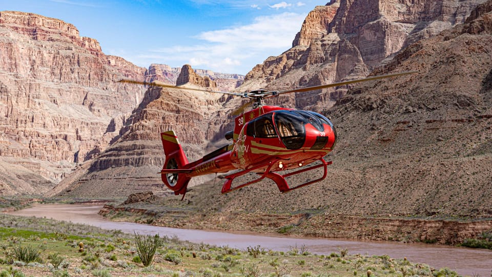 Grand Canyon Helicopter Landing Tour with Vegas Strip – Hoover Dam, Nevada