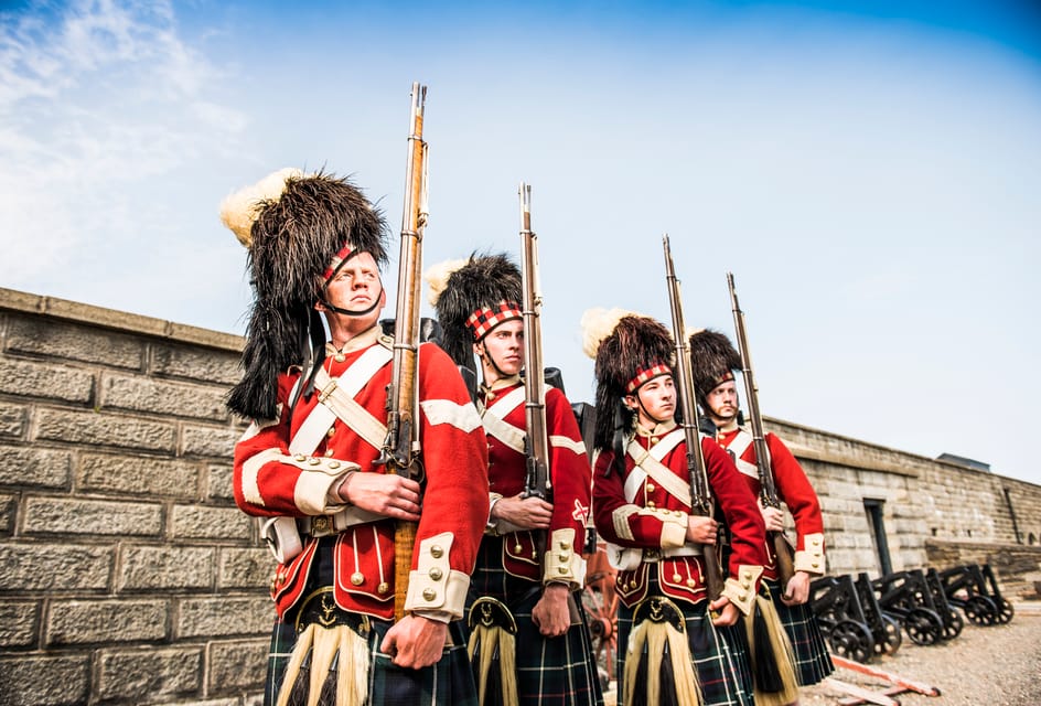 Halifax: Small-Group Tour with Citadel and Peggy’s Cove – Halifax, Canada