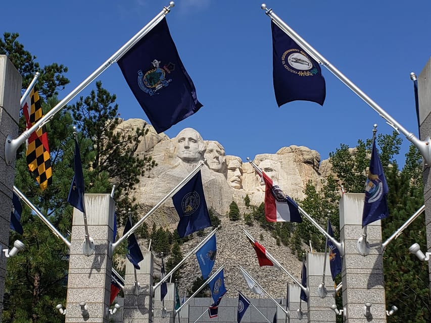 Hill City: Private Mount Rushmore, Crazy Horse & More Tour – Custer, South Dakota