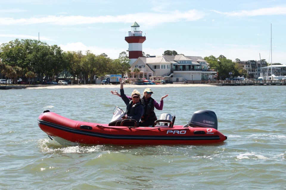 Hilton Head Island: Mini Boat Dolphin Tour – Calibogue Sound, South Carolina