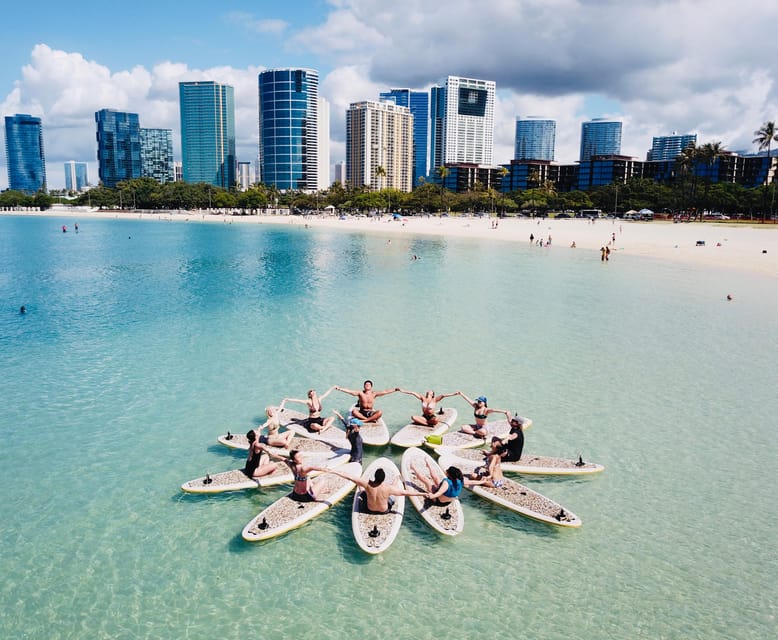 Honolulu: SUP (Standup Paddleboard) Yoga Class – Honolulu, Hawaii