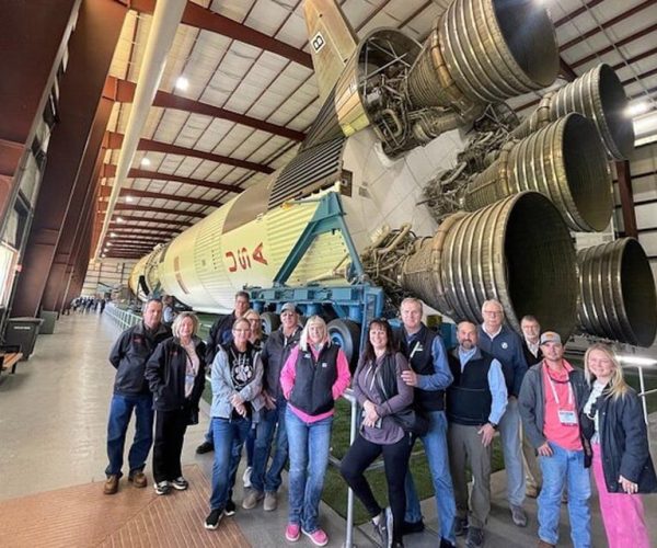 Houston NASA Space Center: Spanish Tour Guide & Tunnel Tour – Houston, Texas