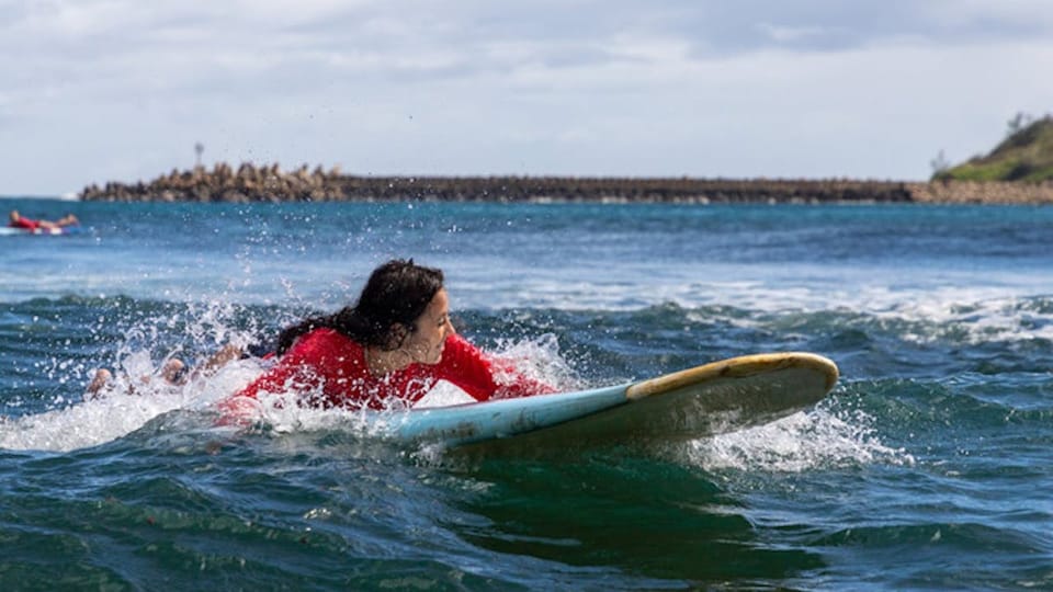 Kalapaki Beach: Surfing Lesson with Kauai Beach Boys – Lihue, Hawaii