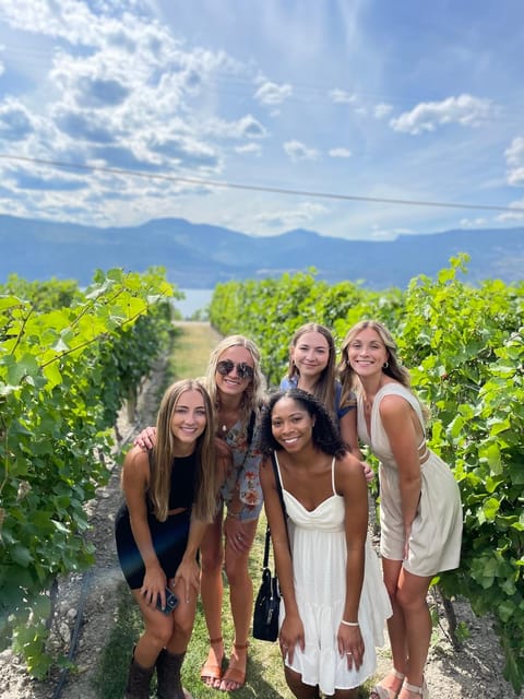 Kelowna: East Kelowna Full Day Guided Wine Tour – Okanagan Lake, Canada