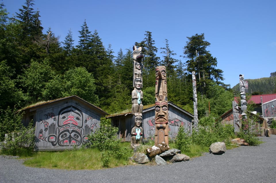 Ketchikan: Potlatch Park, City and Wildlife Private Van Tour – Ketchikan, Alaska