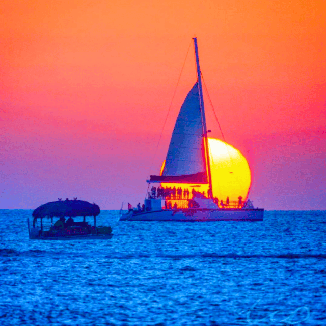 Key West: Sunset Sailing Trip with Open Bar, Food and Music – Key West, Florida