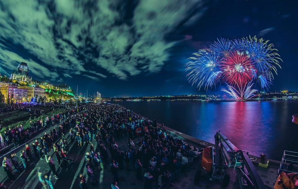 LÉVIS: Fireworks Show Reserved Seat with optionnal drinks – Levis, Canada