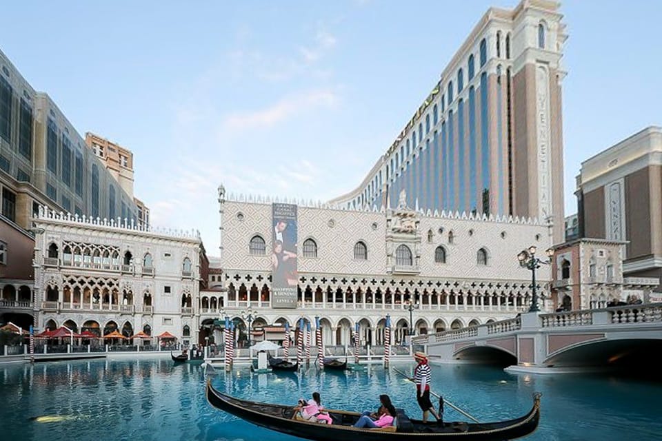 Las Vegas: Entry to Madame Tussauds with a Gondola Cruise – Las Vegas, Nevada