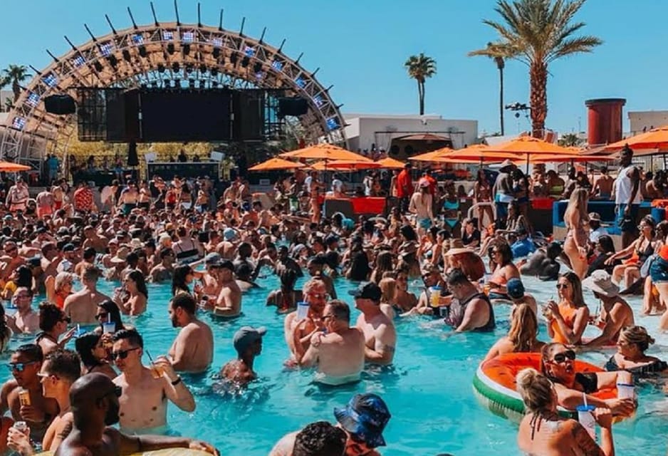 Las Vegas Strip: 3-Stop Pool Party Crawl with Party Bus – Las Vegas, Nevada