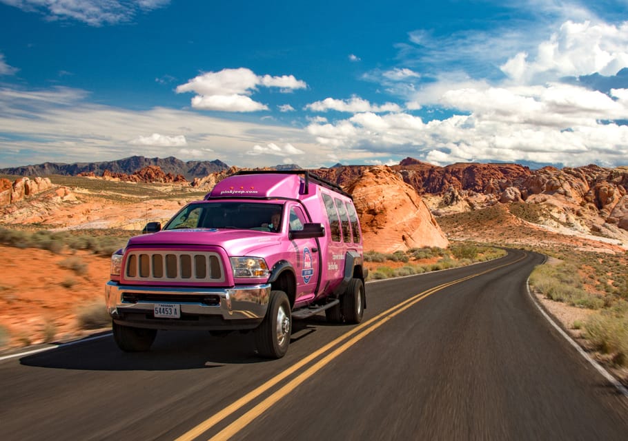 Las Vegas: Valley of Fire Tour in Luxury Tour Trekker – Atlatl Rock, Nevada