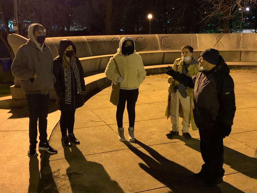 Lincoln Park Haunted History Walking Ghost Tour – Chicago, Illinois