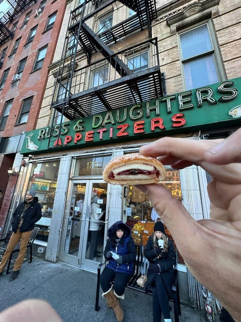 Lower East Side: Small Group Walking and Food Tasting Tour – New York City, New York