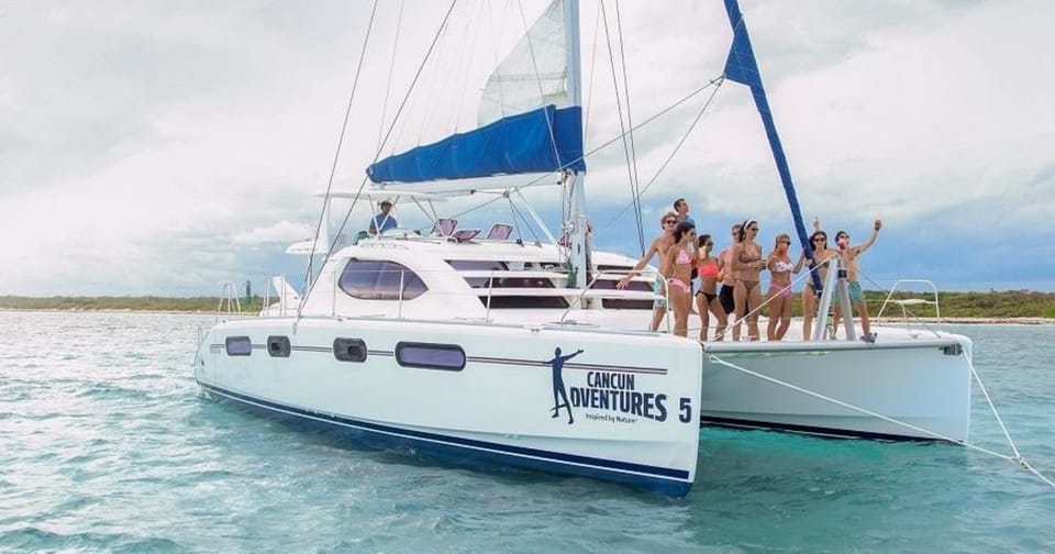 Luxury Sailing and Snorkeling Puerto Aventuras – Puerto Aventuras, Mexico