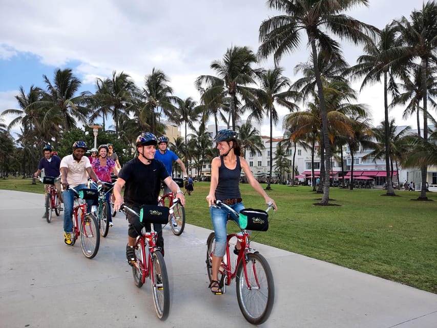 Miami Beach: Guided Bike Tour with Food Tasting (Adults) – Miami, Florida