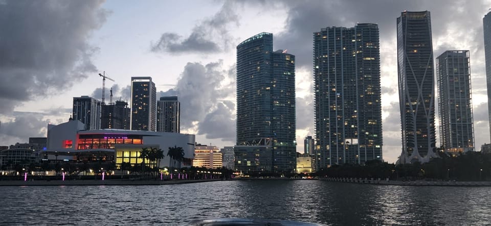 Miami: Biscayne Bay Millionaire’s Row Boat Tour – Miami, Florida