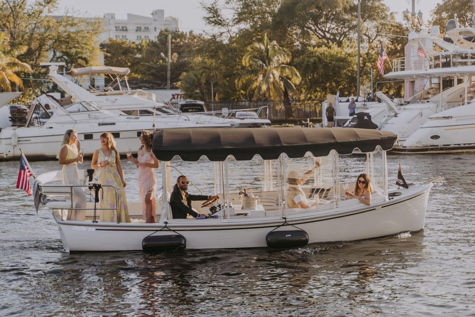 Miami: Luxury E-Boat Cruise with Wine and Charcuterie Board – Miami, Florida