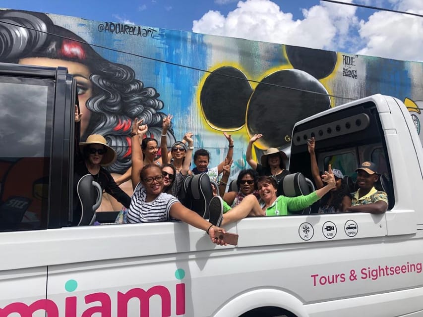 Miami Sightseeing Tour in a Convertible Bus (French) – Miami, Florida